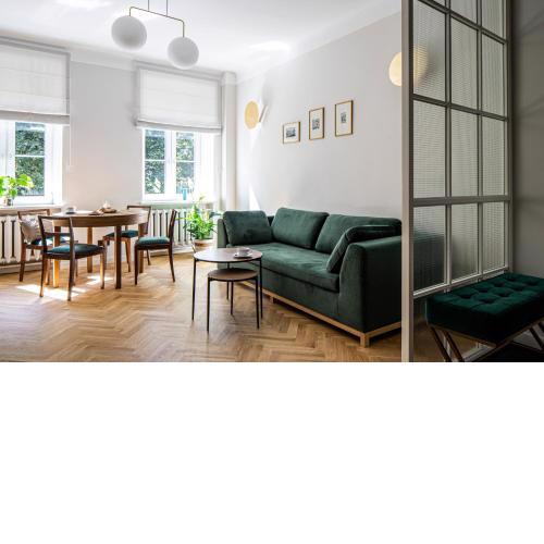 Warsaw Heritage Apartment