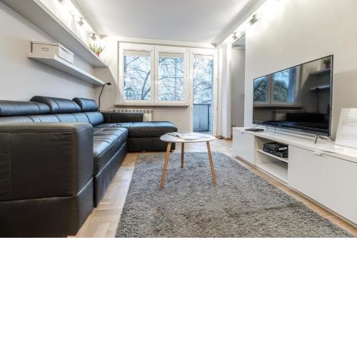 Warsaw Inside Solec III
