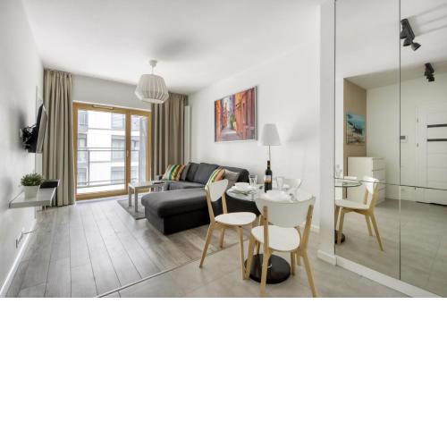 Warsaw Night Apartments Menica Residence