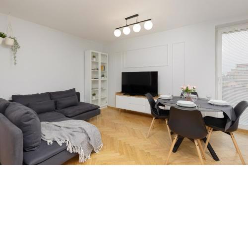 Warsaw Old Town Apartment by Noclegi Renters