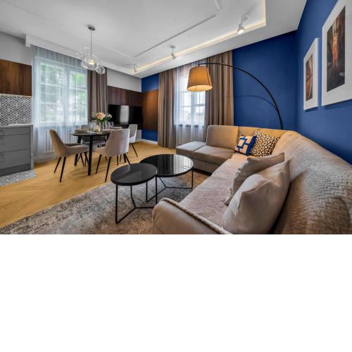 Warsaw Old Town Apt - Top Location, Workspace - by Rentujemy