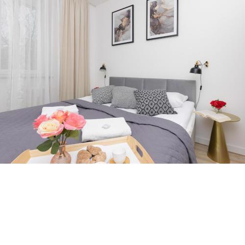 Warsaw Portofino Apartment by Noclegi Renters