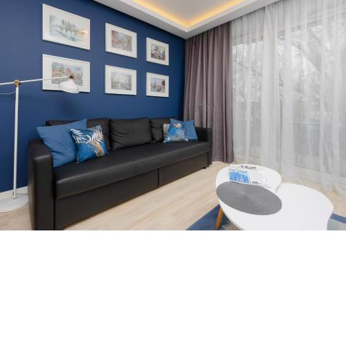 Warsaw Sokołowska One Bedroom Apartament by Noclegi Renters