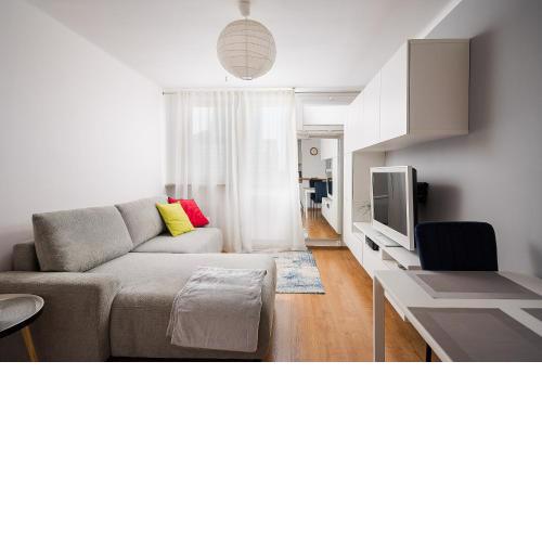 Warsaw Towers Skyline Apartment