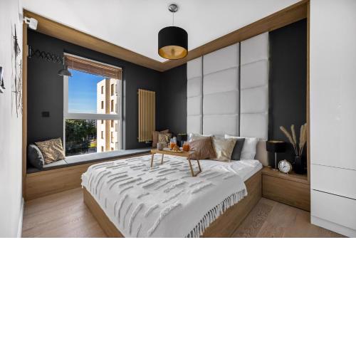 Warsaw Wola Apartment - Parking, Balcony, Workdesk - by Rentujemy