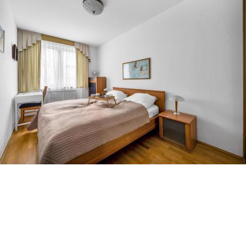 Warsaw Wola Apt - 100m2, Balcony - by Rentujemy