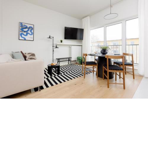 Warszawa Bright 2-bedroom Apartment by Noclegi Renters
