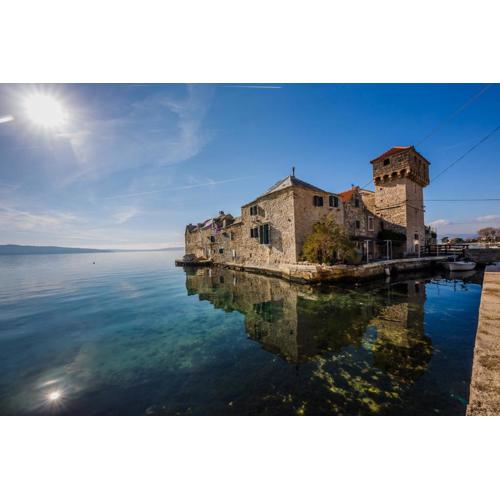 Water Castle House