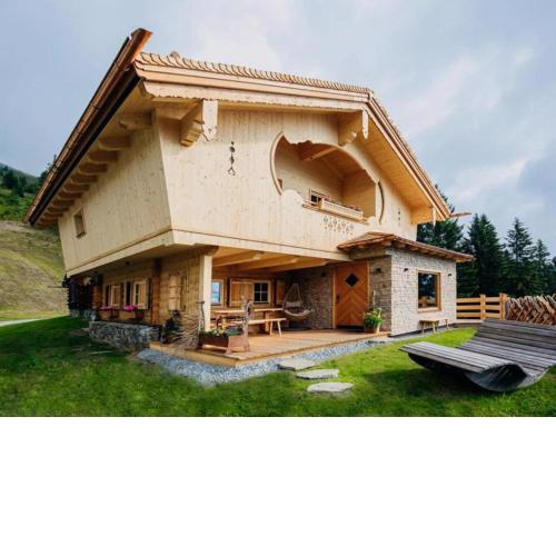 Wellness chalet directly on the ski slope