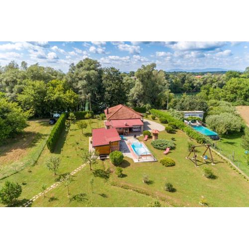 Wellness House On The River Kupa - Happy Rentals