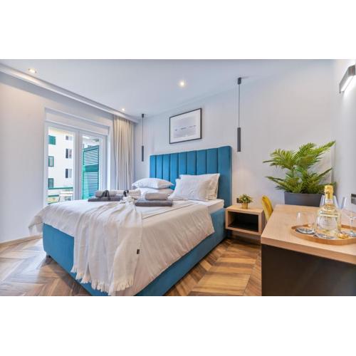 West Coast Deluxe Rooms
