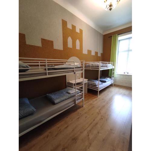 WEST13 Mix Hostel