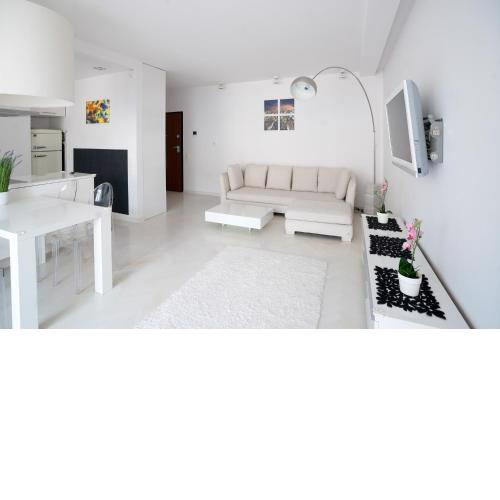White apartament for Swifties