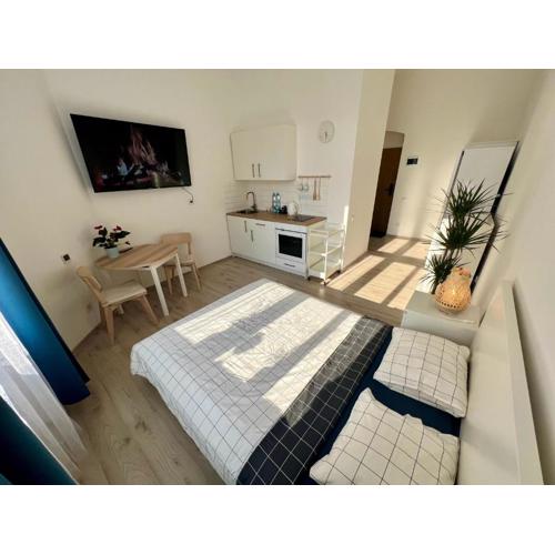 White Apartments - Free parking