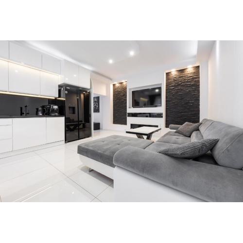 White Luxury Apartment