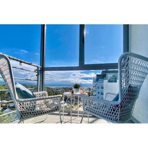 White Suite, 50 meters to beach, 10th floor, beautiful view, Baltic Best