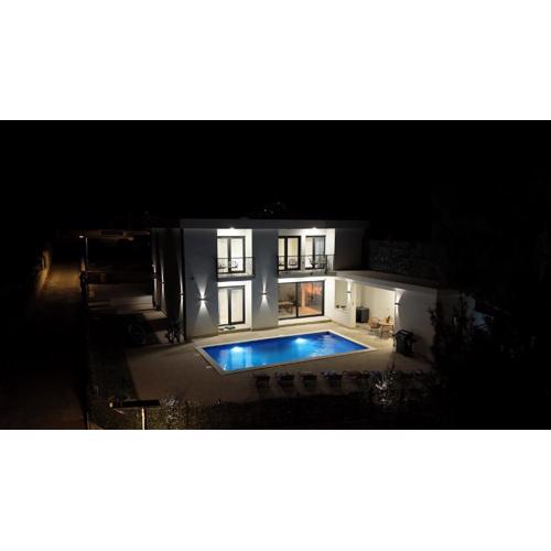 White Villa, Brac