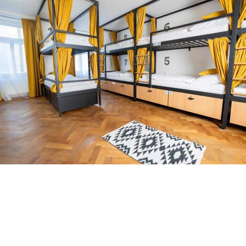 White Wolf House Hostel & Apartments