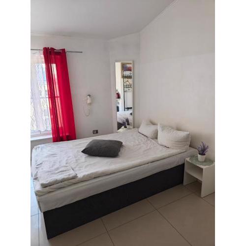 Wilcza Rooms and Apartments by best prices city center Warsaw
