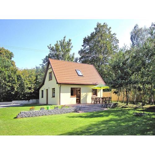 Wilkasy Holiday Home with Garden