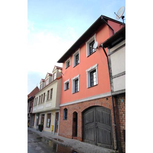 Willa BROWAR pokoje gościnne w centrum miasta na starówce, Self check in 24H, FV, TV Smart, Darmowe Wi-Fi, Parking, W sąsiedztwie restauracji i kawiarni, Usługi escort zakazane