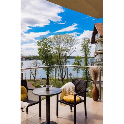 Willa Port Apartament Premium z widokiem na jezioro