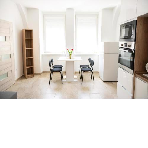 Winestone Corner Apartment