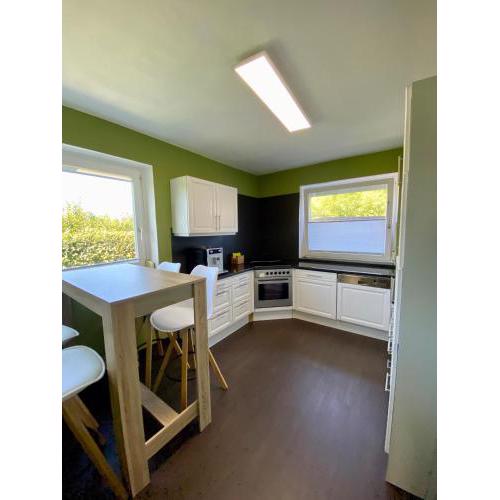 Wohnung im Grünen am Stadtrand, 50 m2, eigener Garten mit Terrasse, eigener Eingang, kostenloses Parken