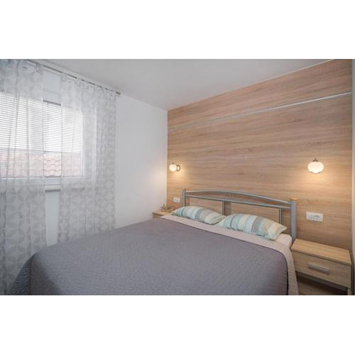 Wohnung In Vodice Mit Grill