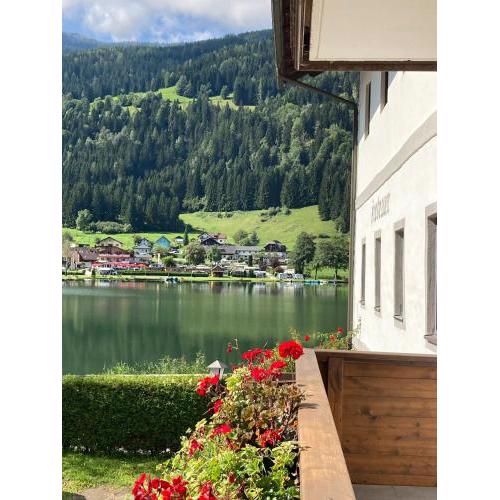 Wohnung Mit Balkon Und 2 Schlafzimmer