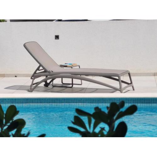 Wohnung Mit Terrasse, Garten Und Gemeinschaftspool