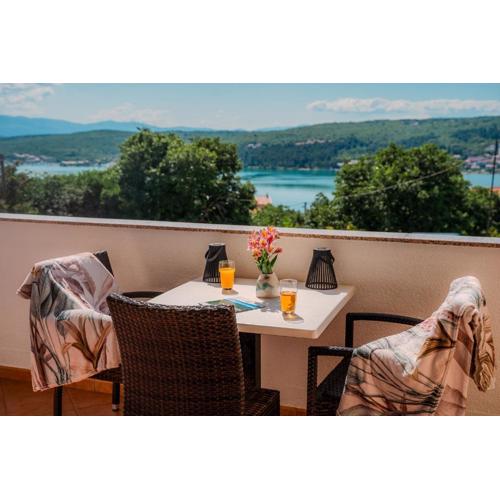 Wohnung Nr, 4 Mit Atemberaubendem Meerblick