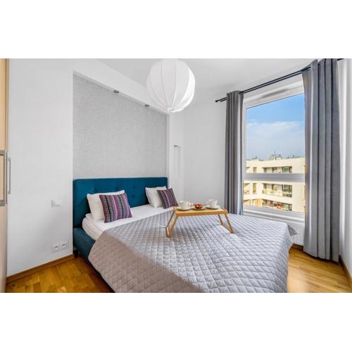 Wola Apartment - Parking and Balcony - by Rentujemy