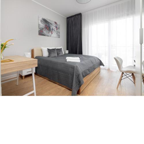 Wola Chic Silver Studio