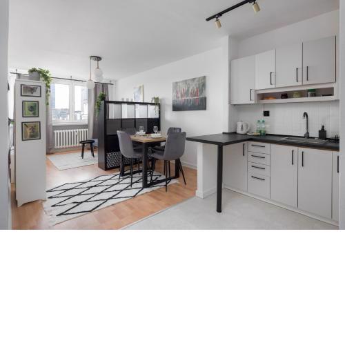 Wola Lavish Apartment