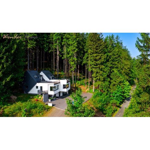 Wonder Home- blisko szlaków, z trasami i pięknym widokiem