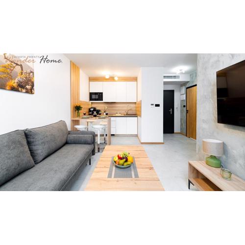 Wonder Home- Izeryn- centrum