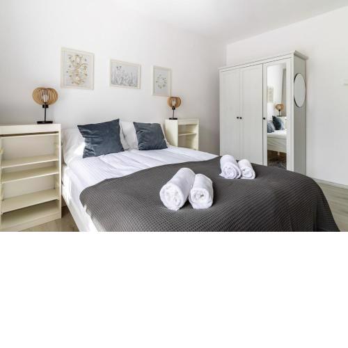 Wonderful 2- Bedroom Apartment with Soul WWA70