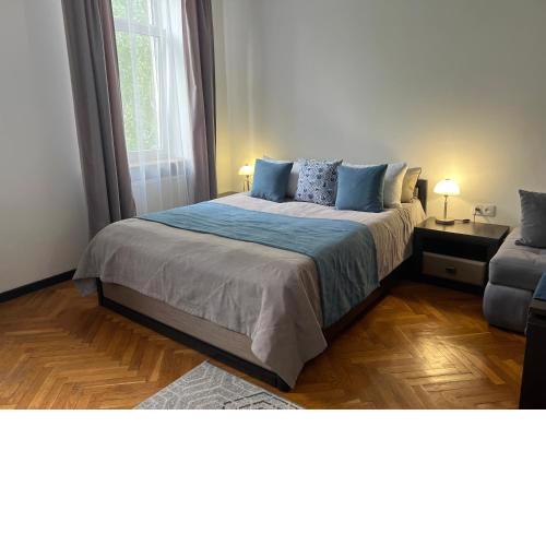 Wonderful Apartment Near The Old City