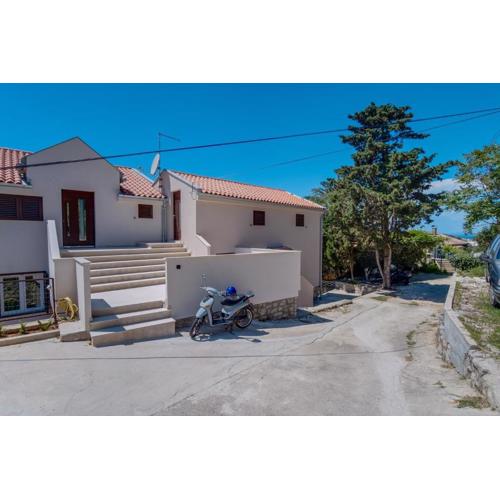 Wonderful House Sandra