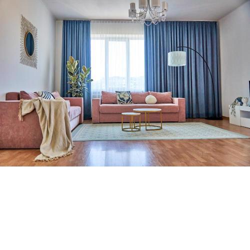 Wonderful Panoramic View Apartment
