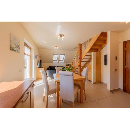 Wooden Sun Seasons 24 Apartment in Rewal Close to the Beach by Noclegi Renters