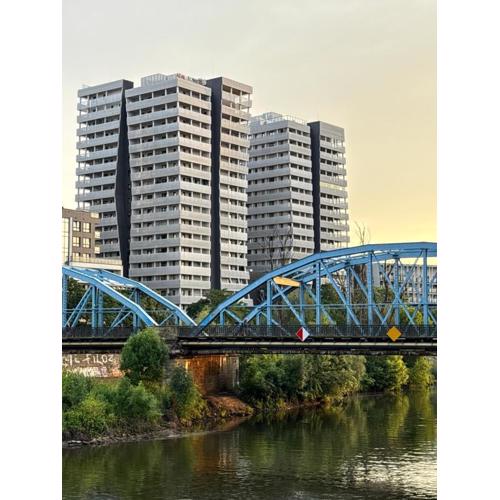 WroApart Family Comfort Residence at Two Towers, Stylish 2-Bedroom Apartment by the Odra River 2 Balconies- Parking - 10 min from Market Square