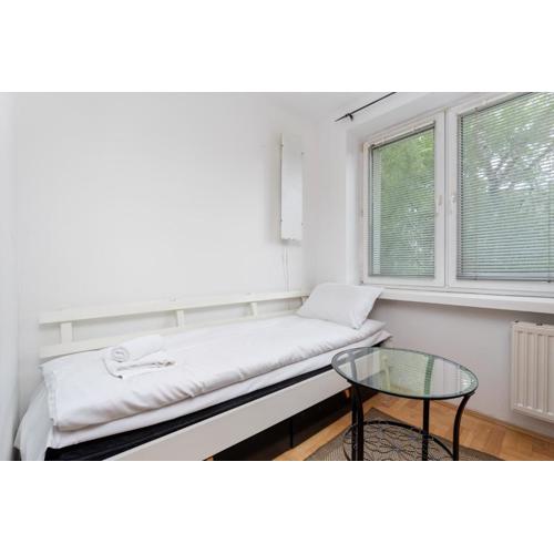 Wrocławska Standard Studio by BookingHost