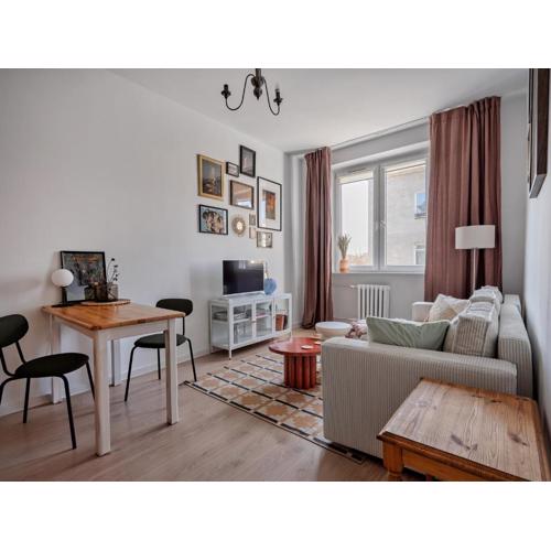 Wrzeszcz Apartment - Trams Nearby - by Rentujemy