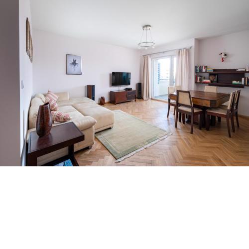 Wyględowska 2-Bedroom Apartment