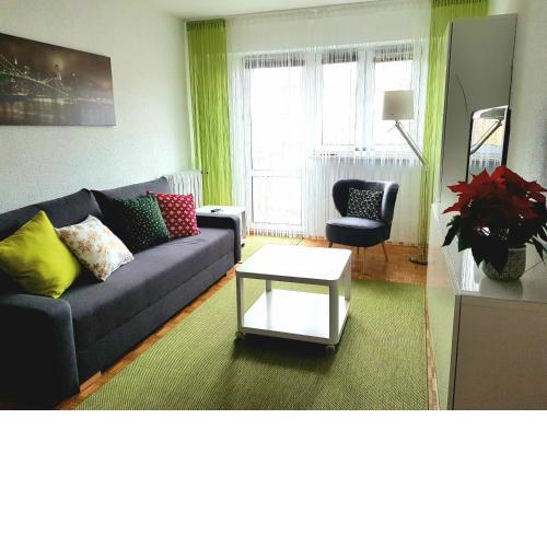 Wygodny dwupokojowy apartament pomiedzy lotniskiem a centrum