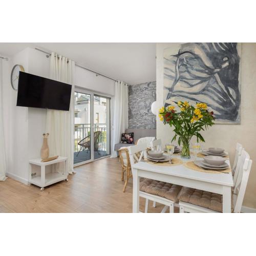 Wyjątkowe Studio z Balkonem 350 m od Plaży by Noclegi Renters