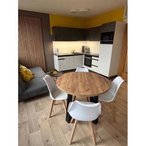 Yellow apartment Deluxe