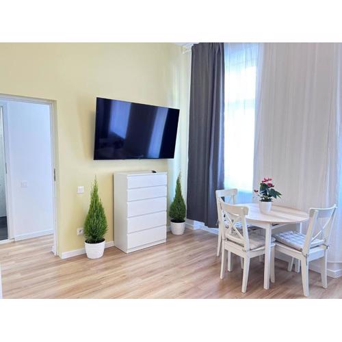 Yellow Apartments - Free parking